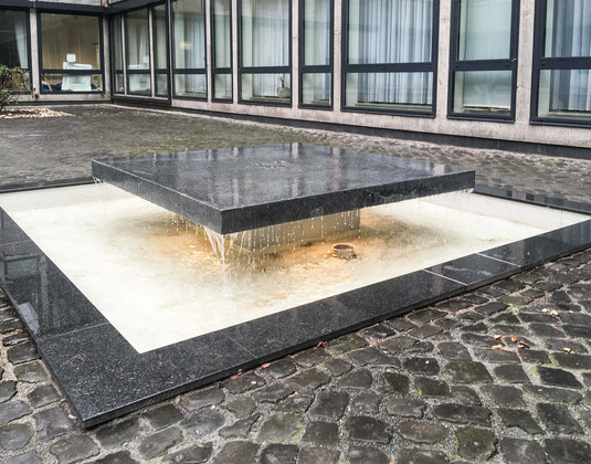 Nds. Landtag: Sanierung<br>Fassade und Büroinnenhof